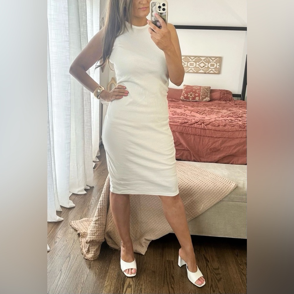 Vintage 90’s Newport News Size Medium 100% Cotton Ruched White Midi Dress